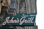 Le John's Grill Restaurant